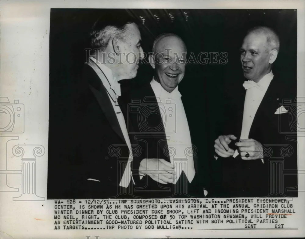 1953 Press Photo President Eisenhower greeted at Grid Iron Club dinner
