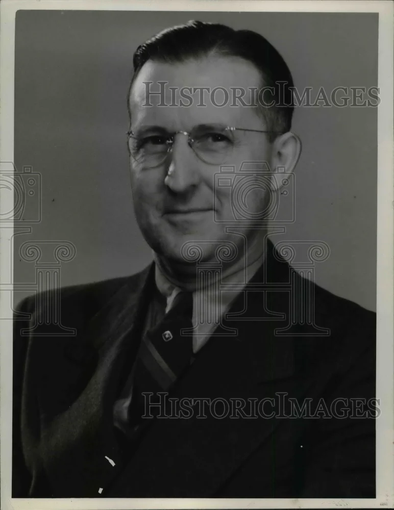 1940 Press Photo Clayton H. Cox of International Harvest Co.Inc - nef04759