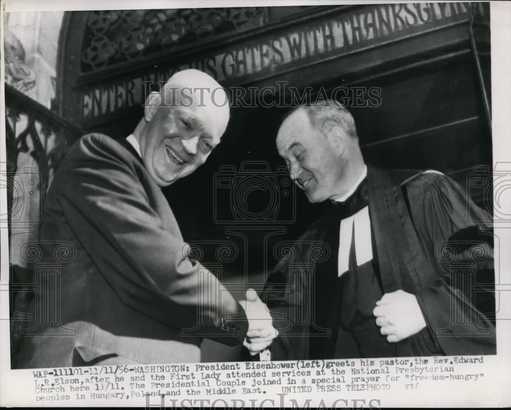 1956 Press Photo Pres Eisenhower Greets Pastor After Attended Services