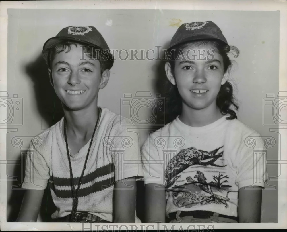 1952 Press Photo Papaleo and Johnson, Bike Brigade Rodeo Winners - nef12633