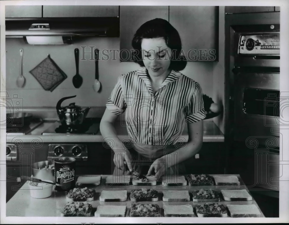 1960 Press Photo For Big Group Picnics Sandwiches Can Be Prepared In Quantity