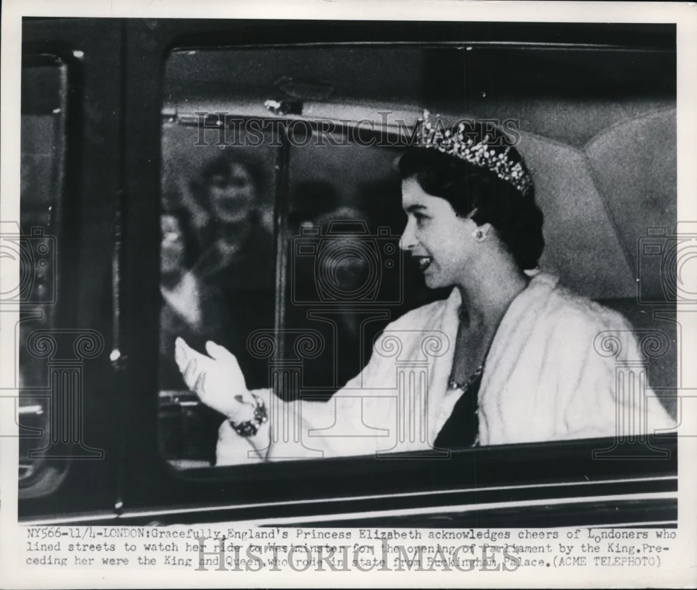 1950 Press Photo Princess Elizabeth acknowledges cheers of Londoners