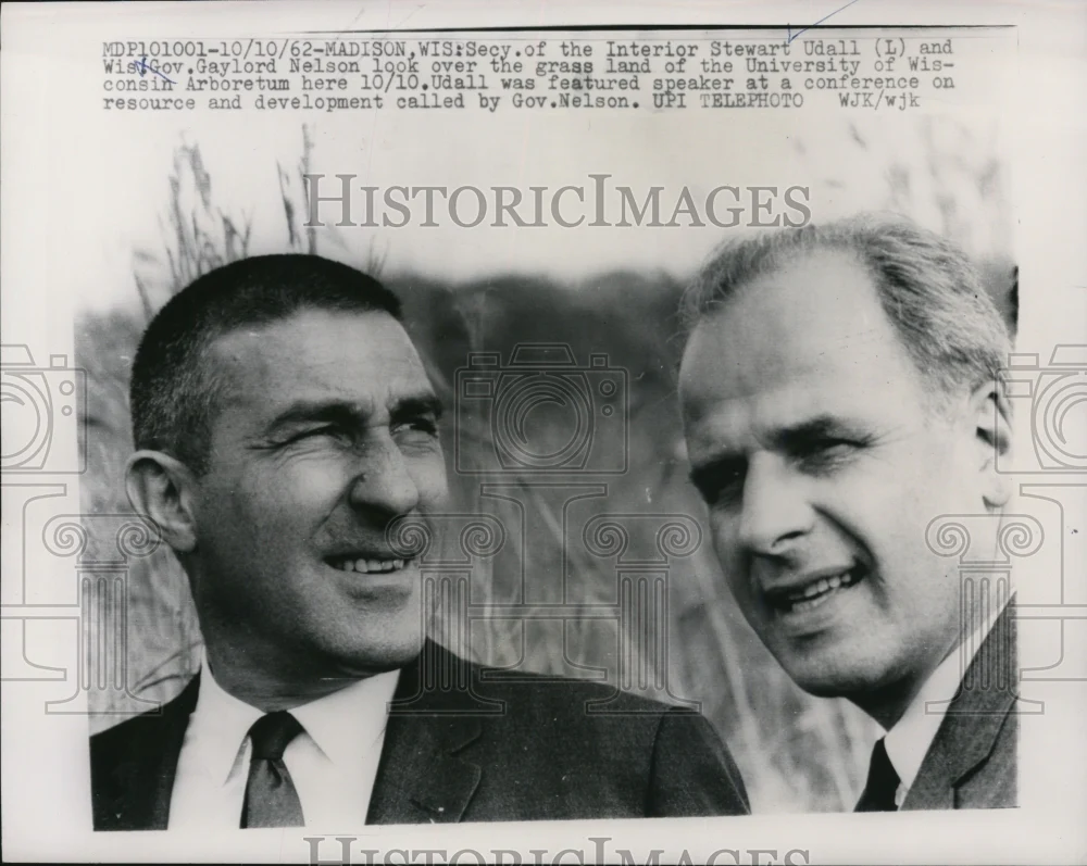 1962 Press Photo Stewart Udall, Gaylord Nelson at University Wisconsin Arboretum