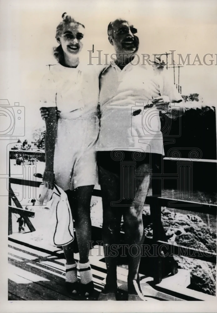 1939 Press Photo Countess Haugwitz-Reventlow With Prince De Bitetti - nef32244
