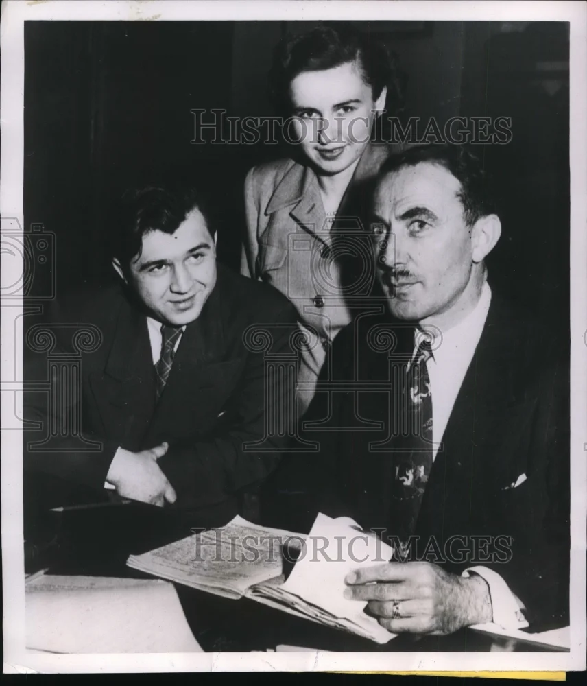 1952 Press Photo William M. Olynyk Charges Captain Chained Him to Bridge 67 Days