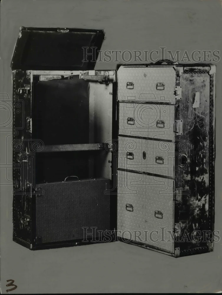1934 Press Photo Trunk - nef40947