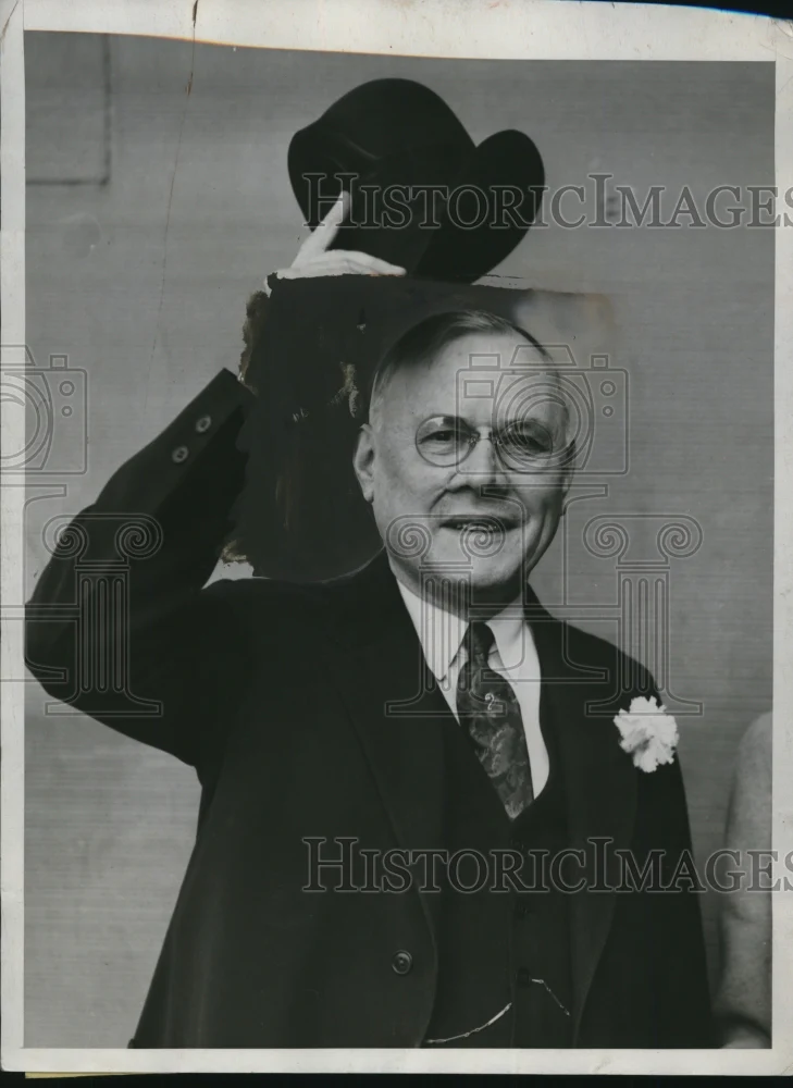1934 Press Photo William Green of AFL Arriving in San Francisco - nef43928