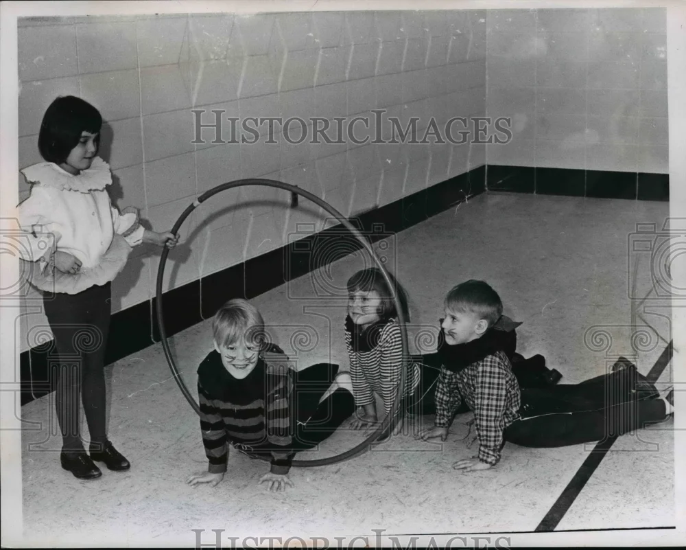 1955 Press Photo Richmond Heights Kindergarten Circus, Ohio - nef45094