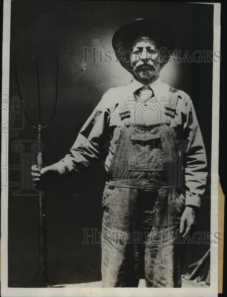 1932 Press Photo Farmer A J Livingstone Told He Was Too Damn Dumb to Understand