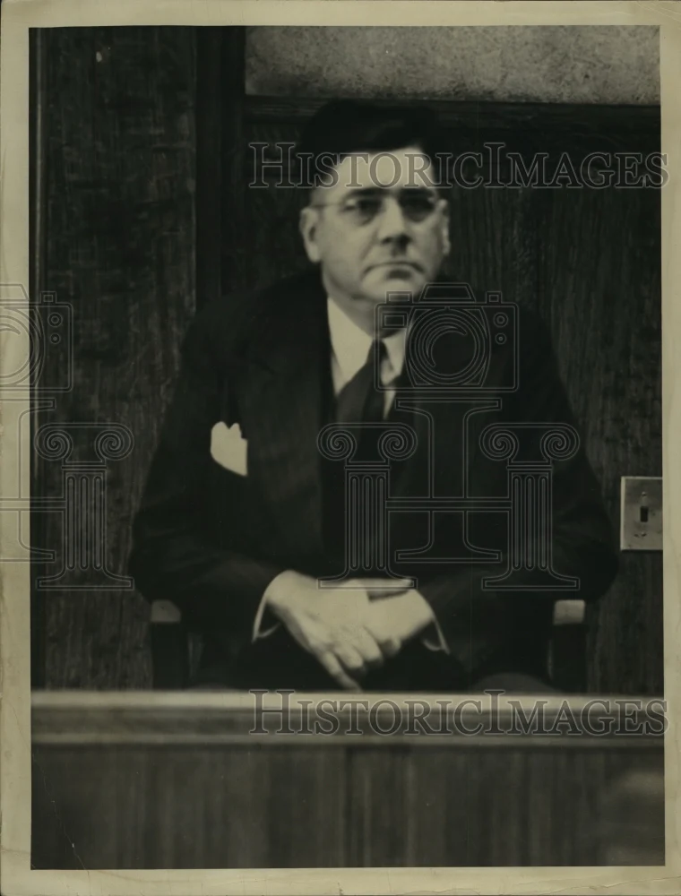 1927 Press Photo Burns - Stand - nef51514