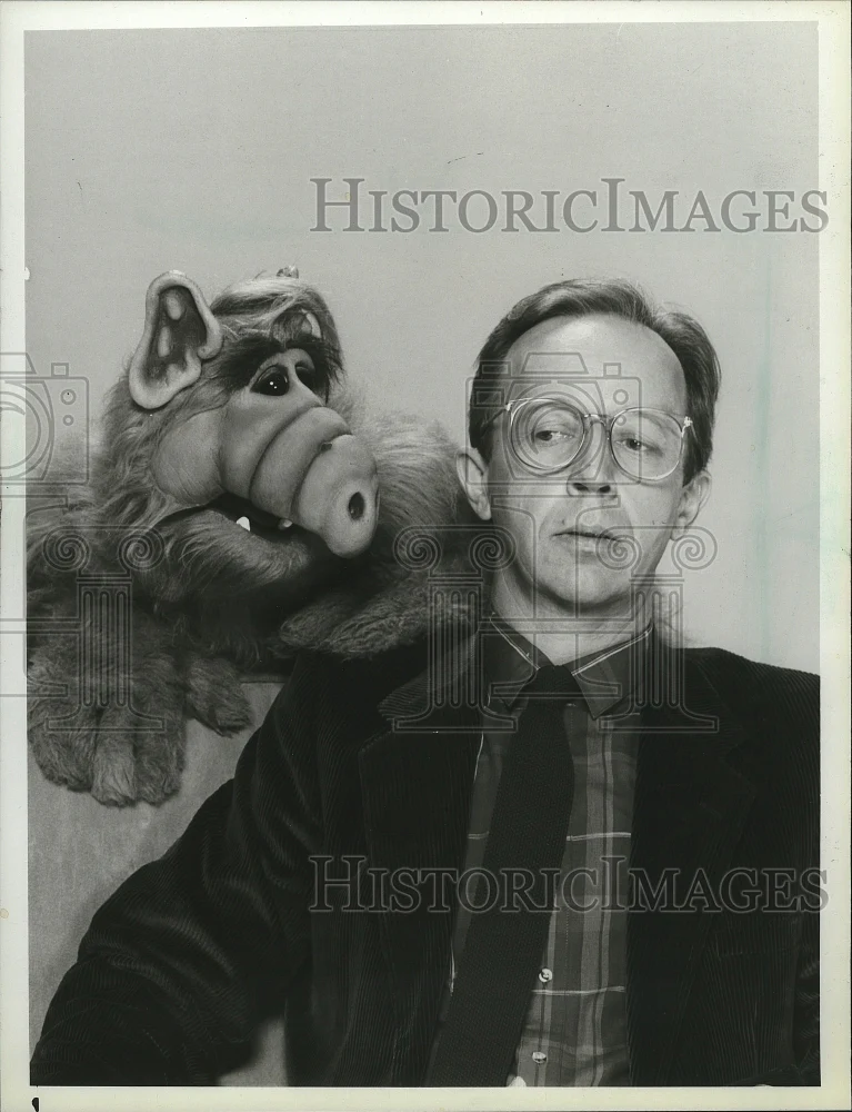 1986 Press Photo Max Wright appeared in Comedy Series "ALF" on NBC - nef56437