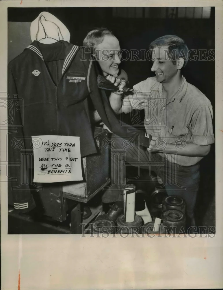 1950 Press Photo World War II Vets Took Uniforms to Work Euclid Road Machine Co