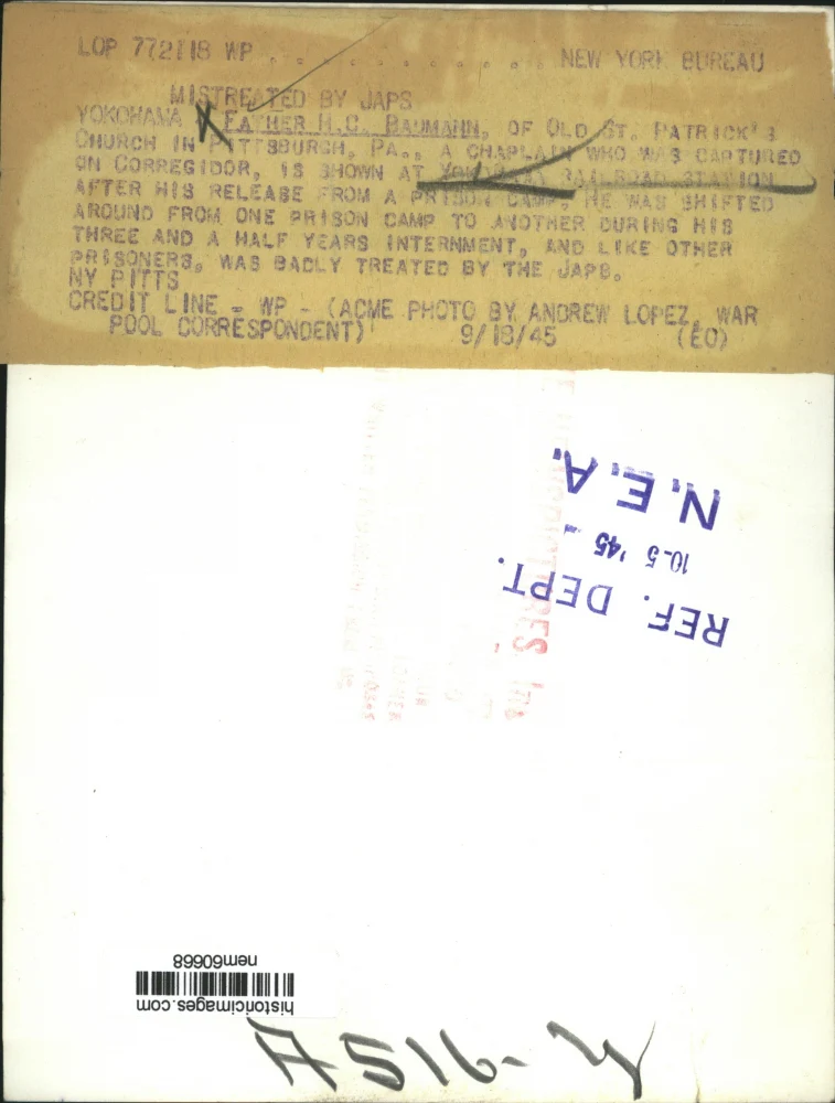 1945 Press Photo Captured Father H.C Badmann released in Japanese Prison Camp - Image 2