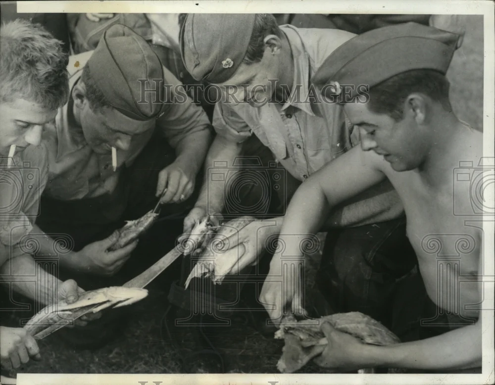1940 Press Photo Masachusetts Coastal Guardsmen at Camp Hullen Training