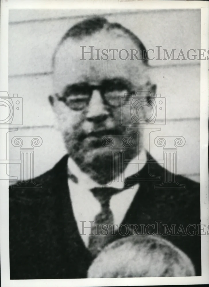 1941 Press Photo New York Rev. Ernest G. Glend held on Morals Charge NYC