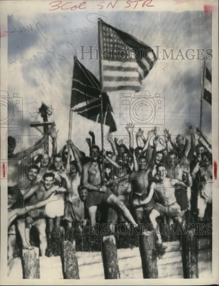 Press Photo US Prisoners of War released from Japan prison camps - neo01554