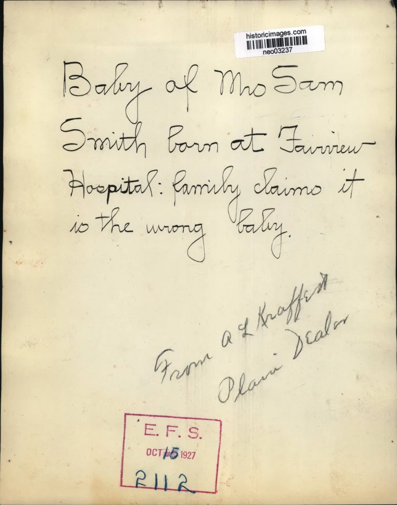 1927 Press Photo Baby of Mrs. Sam Smith, Born at Fairview Hospital - neo03237 - Image 2
