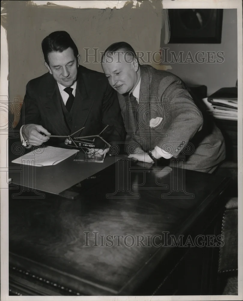 1952 Press Photo Smith, Franklin, sponsors of the National Model Plane Exhibit