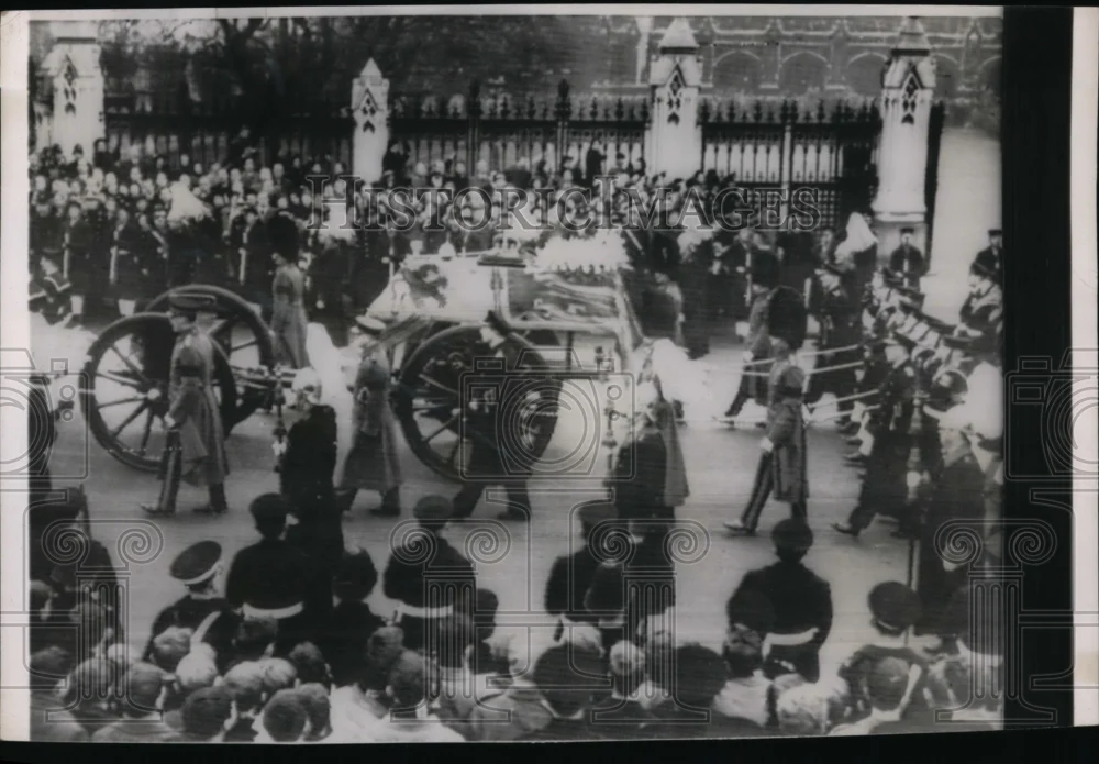 1952 Press Photo Funeral procession of King George VI in London - nep06774