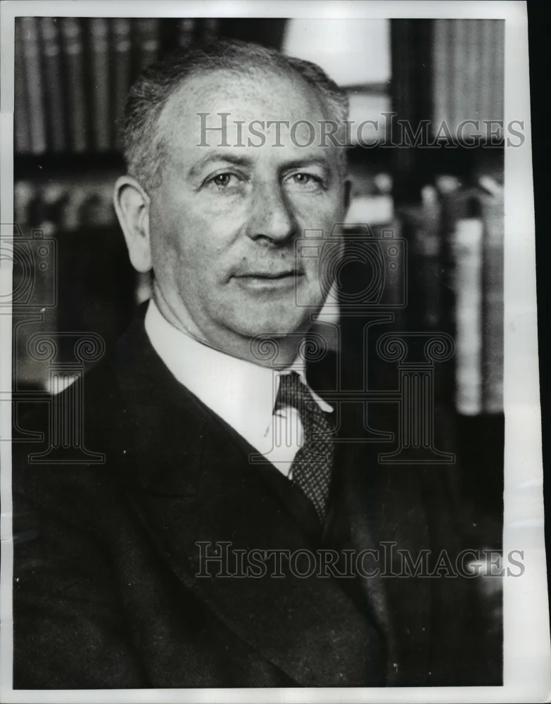 1968 Press Photo Chief Magistrate Frank Milton Order James Earl Ray Return to US