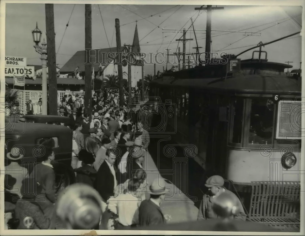 1934 Press Photo More than a score persons were injured in the collision of