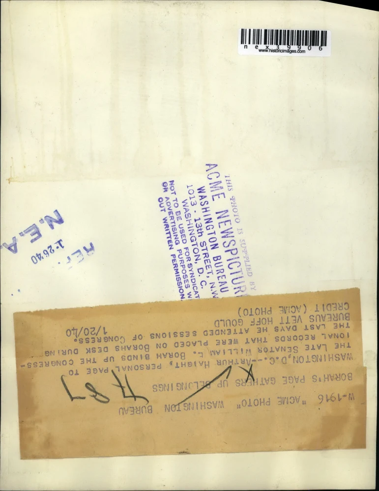 1940 Press Photo Arthur Haight, binds congressional records of Sen Borah - Image 2