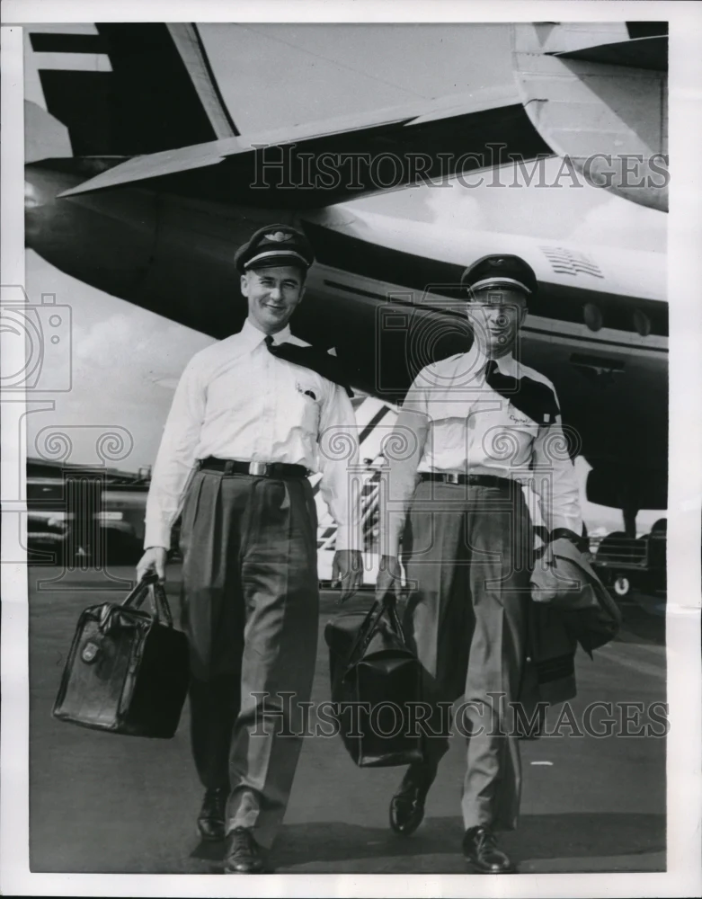 1954 Press Photo Washington D.C., Captain Harry Smith and Son, Military Pilots