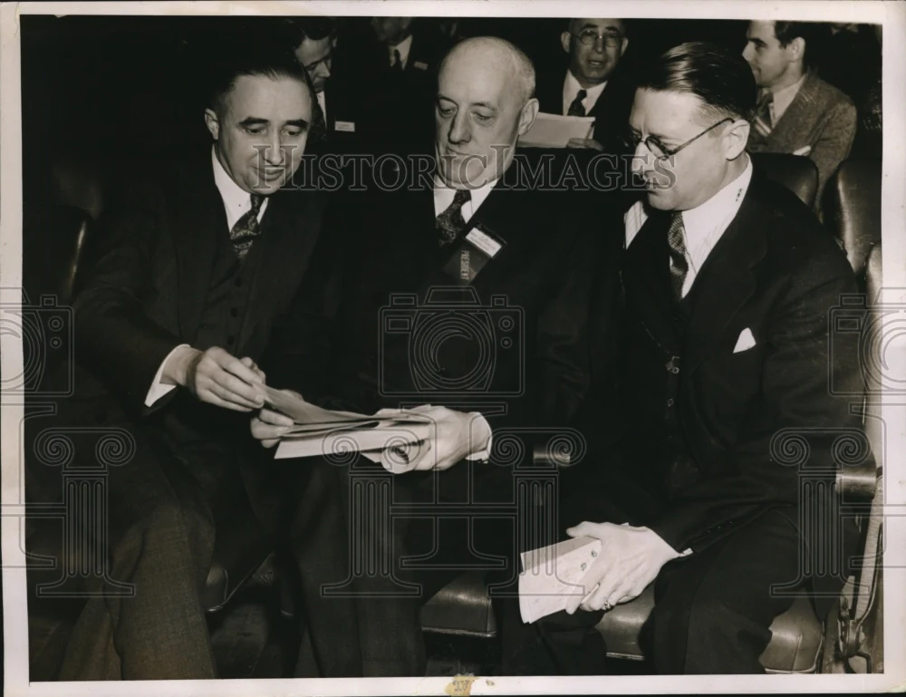 1937 Press Photo Prominent Engineers At American Institute Electrical Engineers