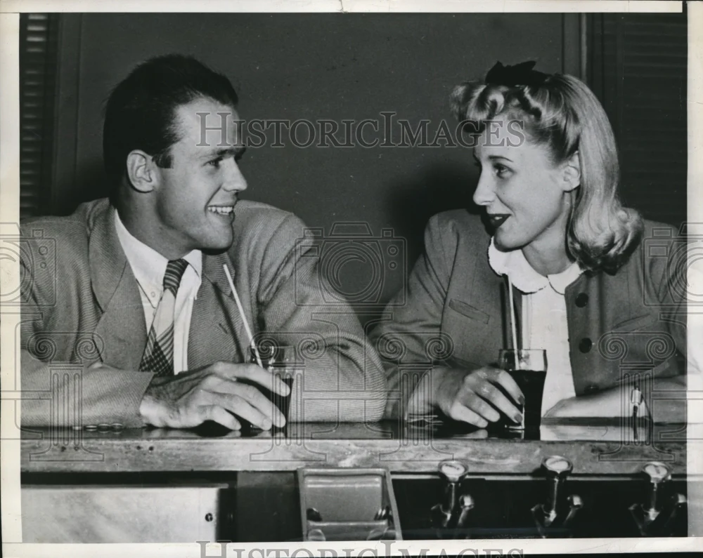 1941 Press Photo Claremont Calif Charles Scripps, Louann Copeland to wed