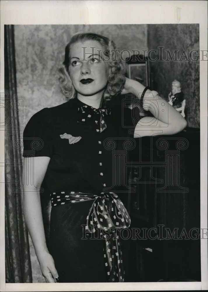1937 Press Photo Mrs Minnie B McDuffee sued by Isabelle Hallin