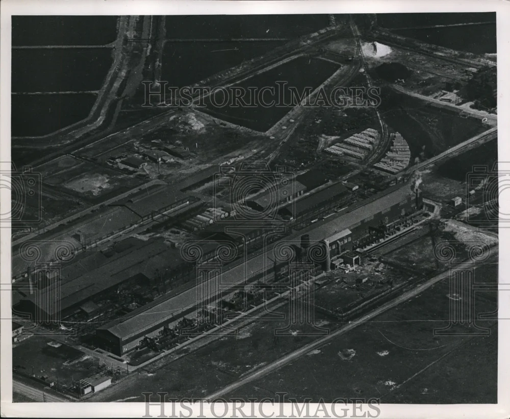 1956 Press Photo Longhorn Tin smelter at Texas City Texas