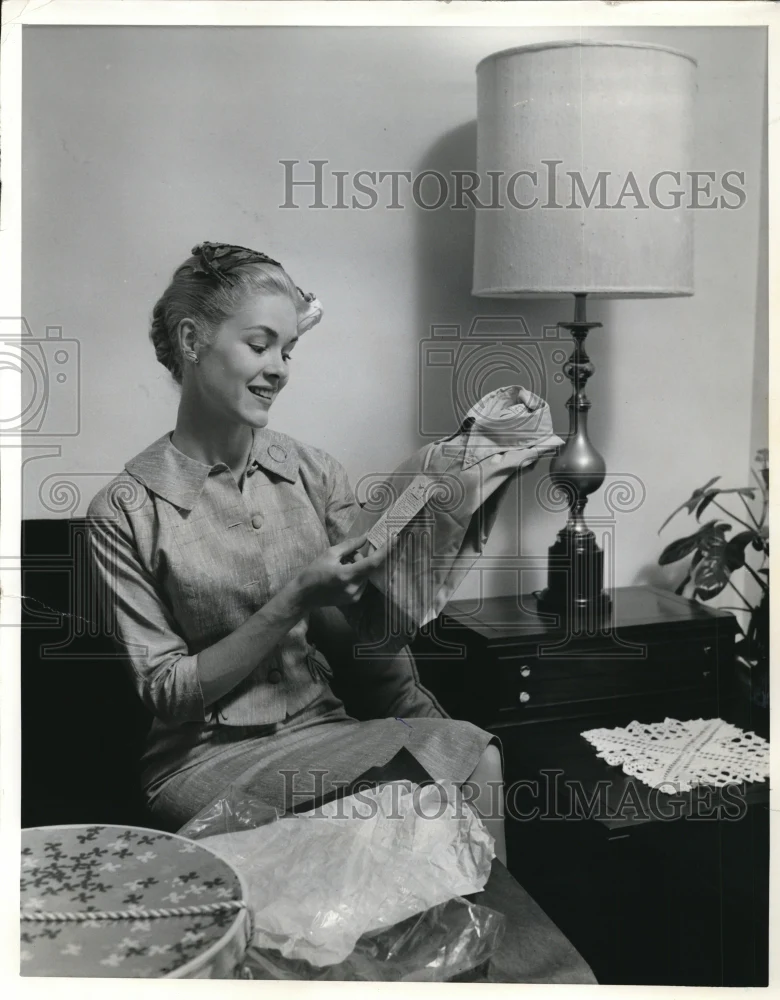 1960 Press Photo Mens shirt of awash & wear blend