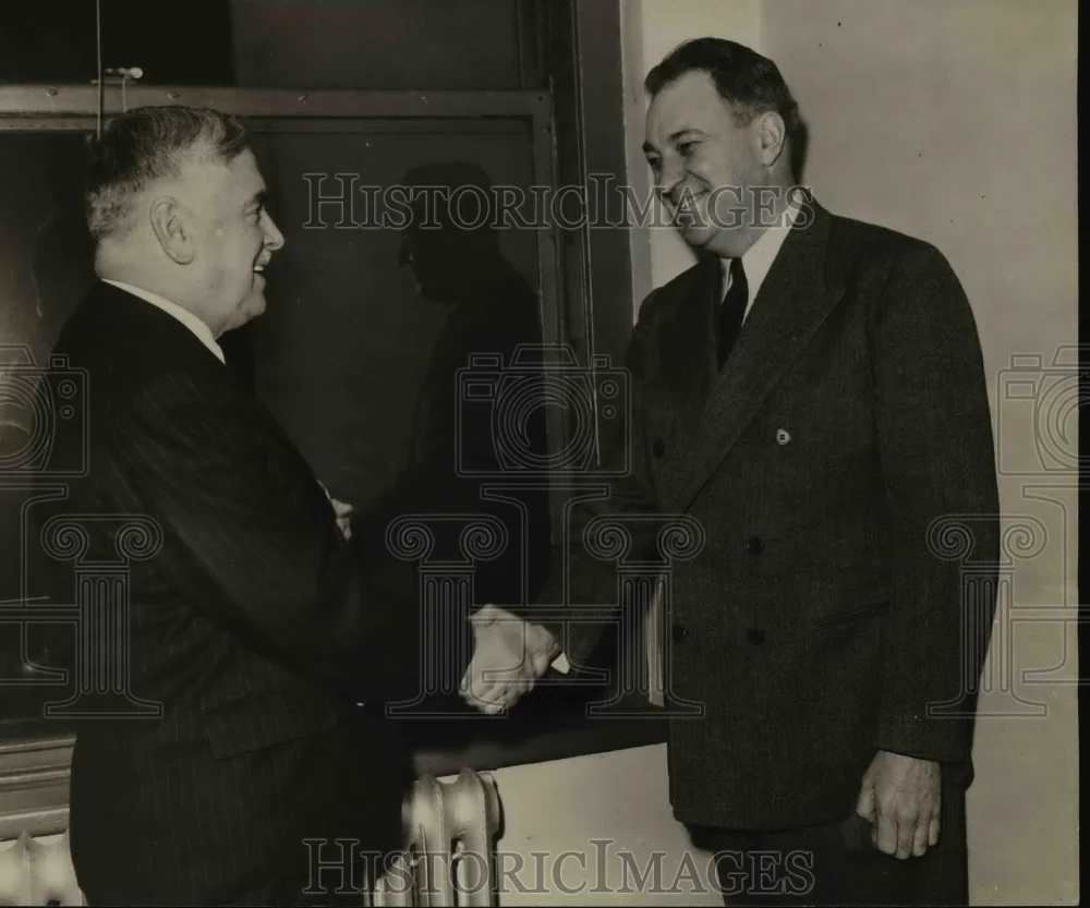 1943 Press Photo Manpower conference Walter Nash New Zealand & Carter Goodrich