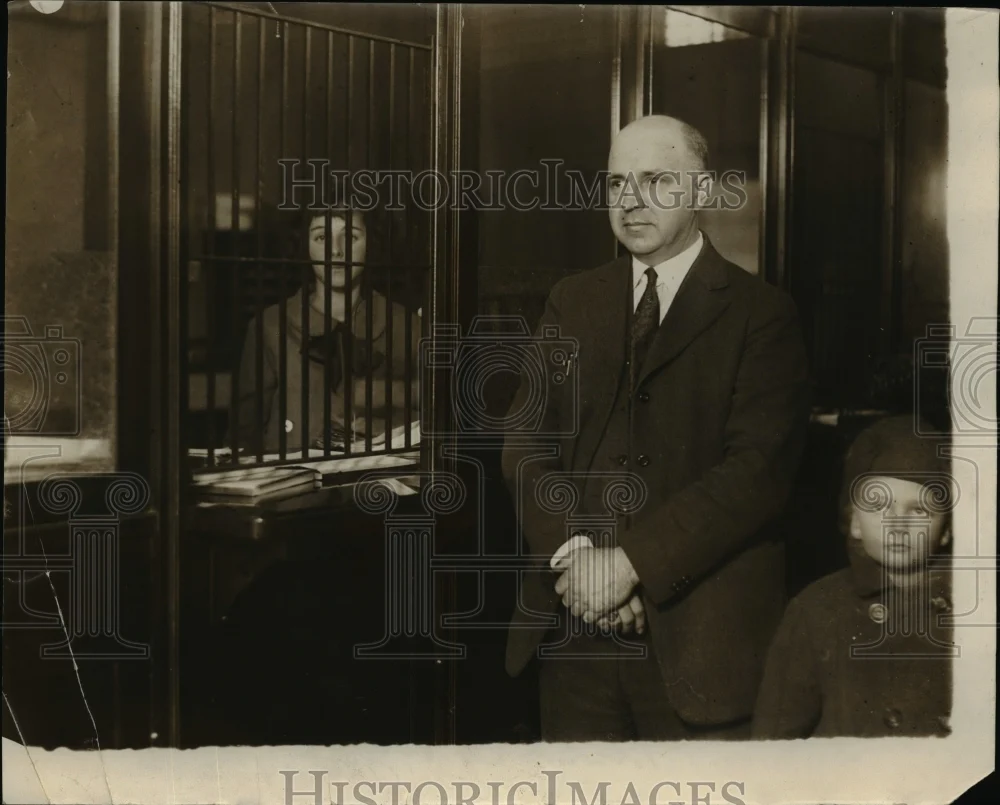 1924 Press Photo Manager Andres of Cleveland Trust Company Bank - nex90949