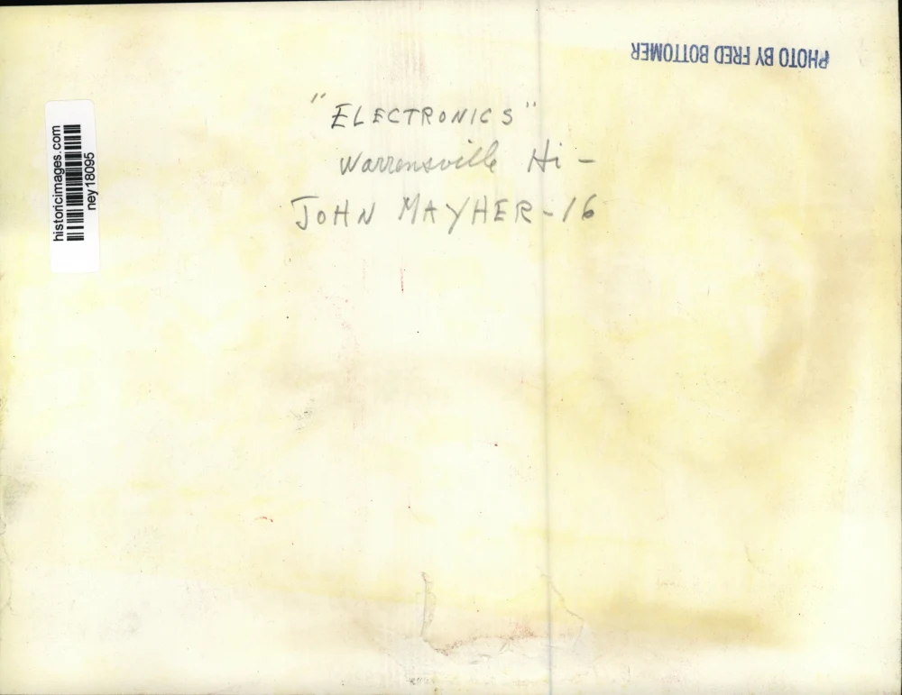 Press Photo John Mayher Electronics Student at Warrensville High - ney18095 - Image 2