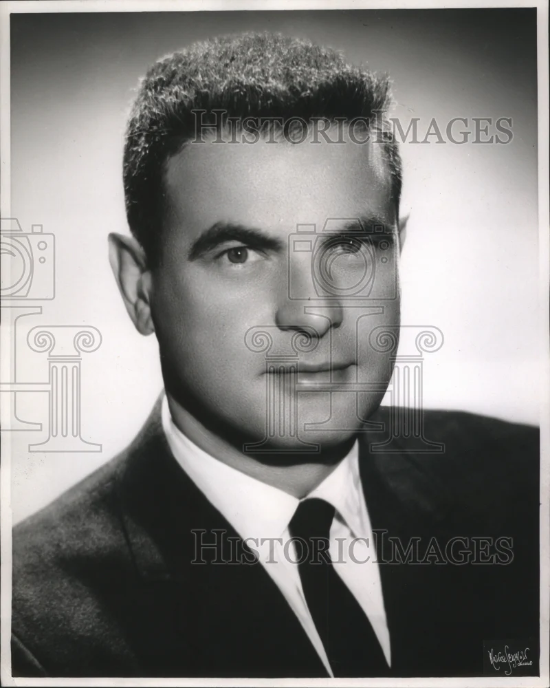 Press Photo Henry Lowentha President of North Suburban Transit Service
