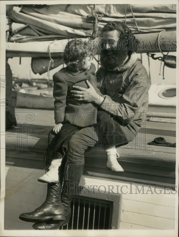 1938 Press Photo Expedition Photographer Murray Wiener Returns to Port Newark