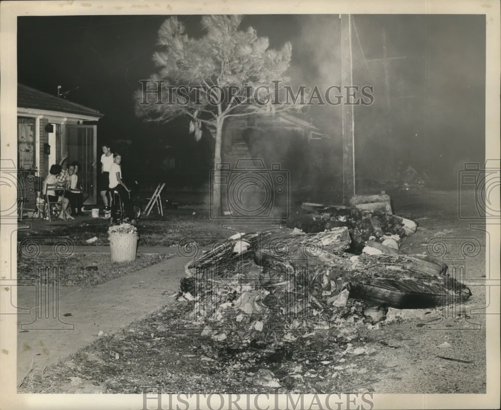 1965 Press Photo Hurricane Betsy- Wreckage litters 2500 block of Port St.