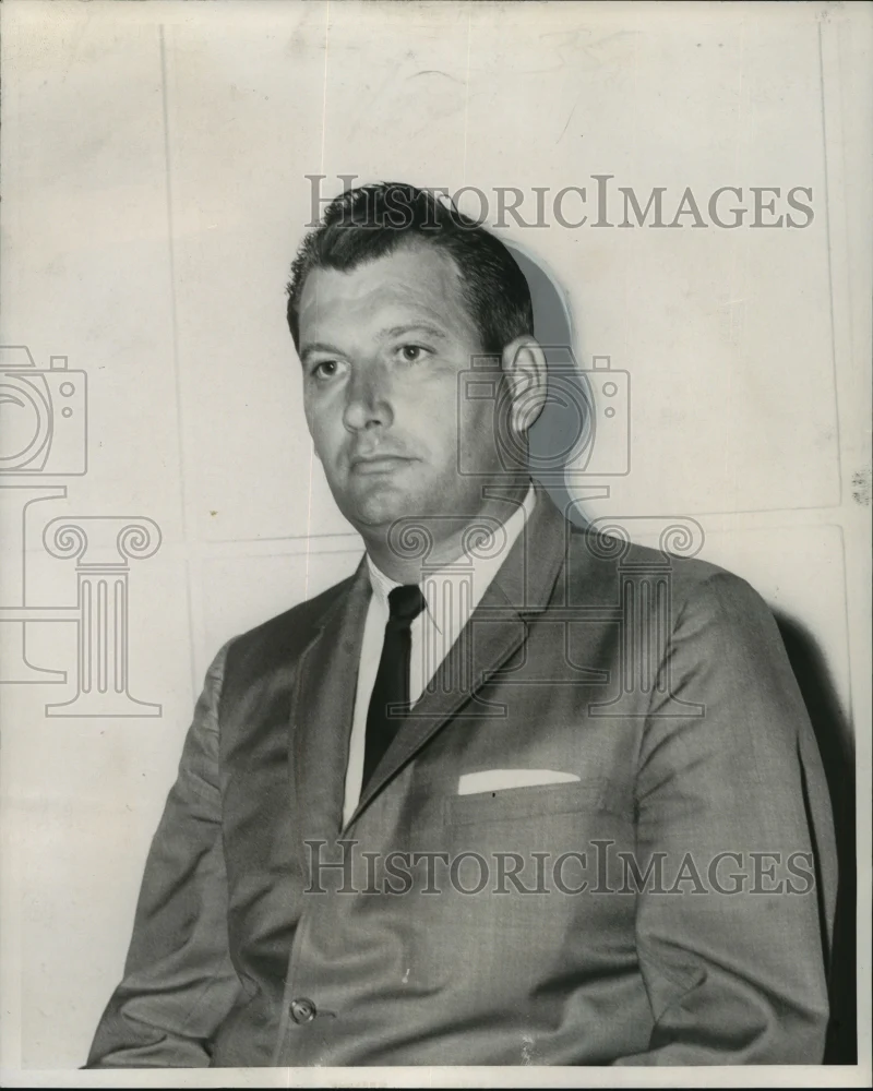 1966 Press Photo C.E. Adams, traffic agent for Union Pacific Railroad