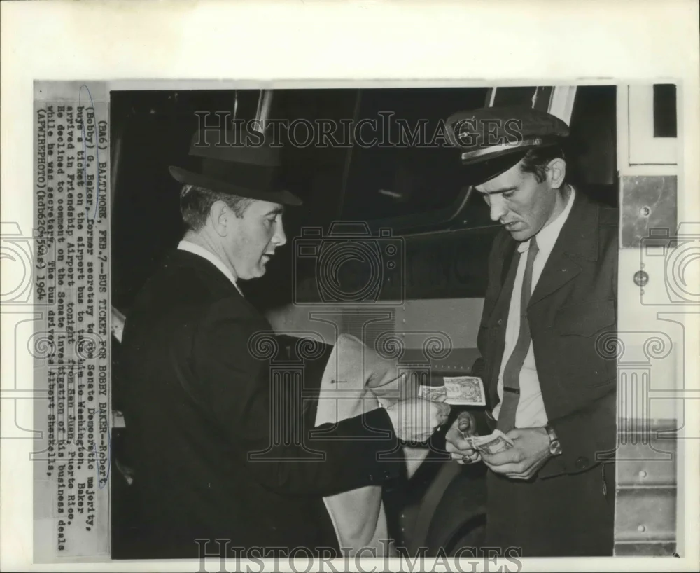1964 Press Photo Bobby Baker Buys a Bus Ticket to Washington, D.C.