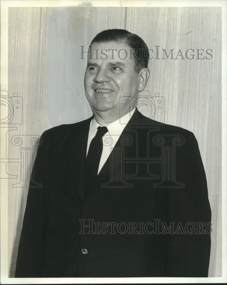 1962 Press Photo Engineer Louis Duclos of Baton Rouge, Louisiana - noa92014