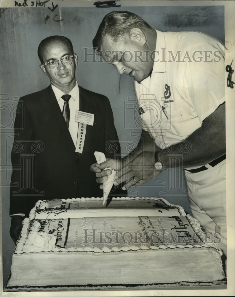 1966 Press Photo Donald Entringer Deep South Retail Bakers Association President