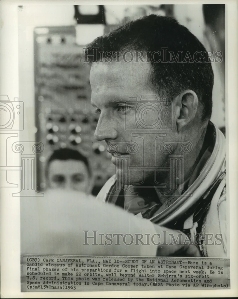 1963 Press Photo Astronaut Gordon Cooper's final preparations at Cape Canaveral