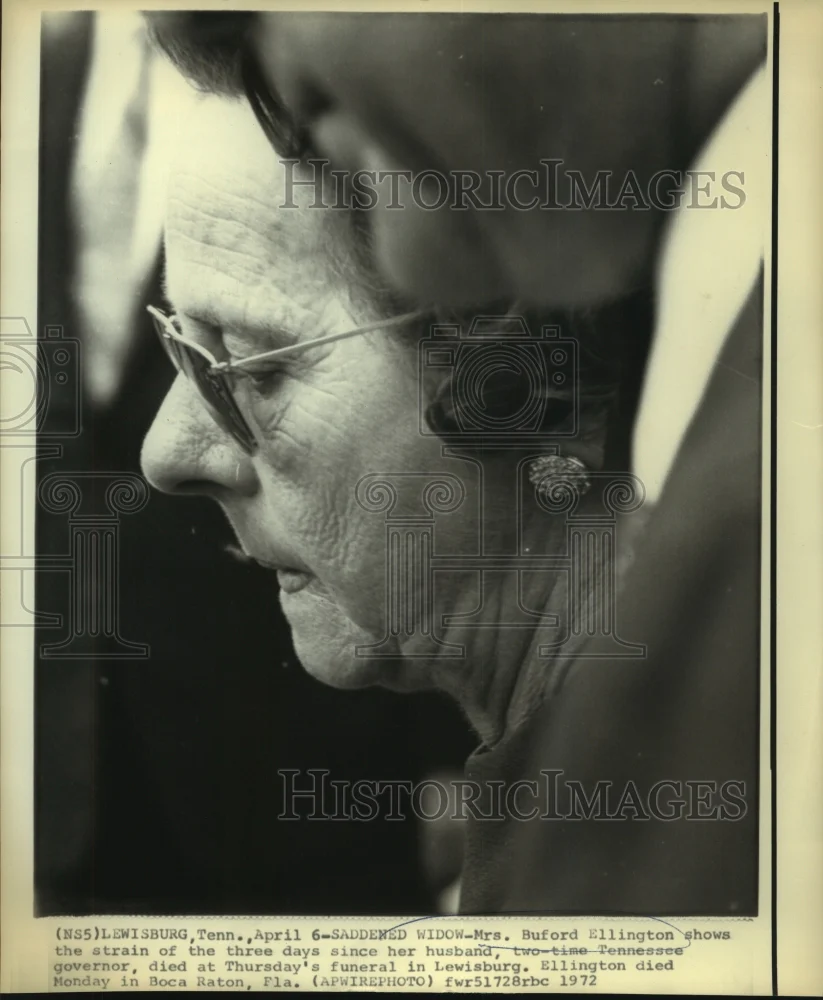 1972 Press Photo Widow Mrs. Buford Ellington at funeral - nob05656