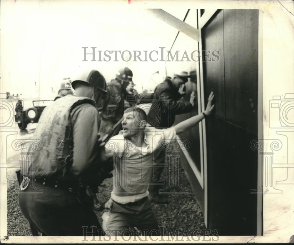 1968 Press Photo Mock riot at Ft. Gordon's Military Police School. - nob09768