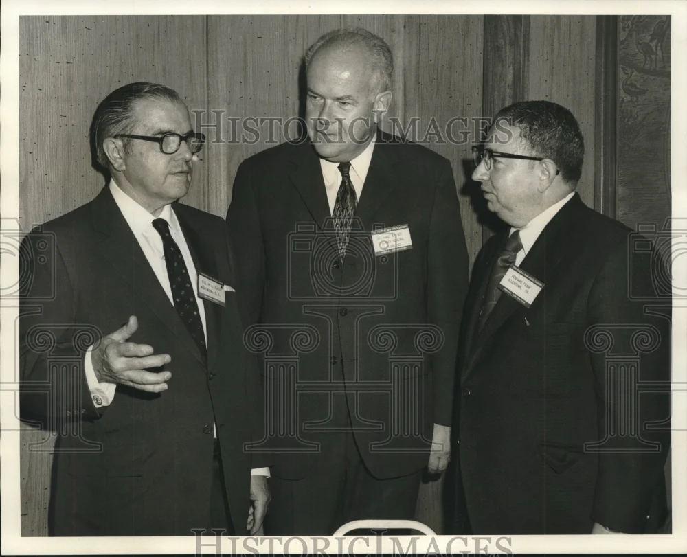 1971 Press Photo Bernard Frank & others at Federal Bar meeting at Roosevelt