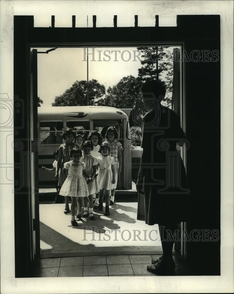 1964 Press Photo Mrs Anthony St. Pierre, director of migrant school at Natalbany