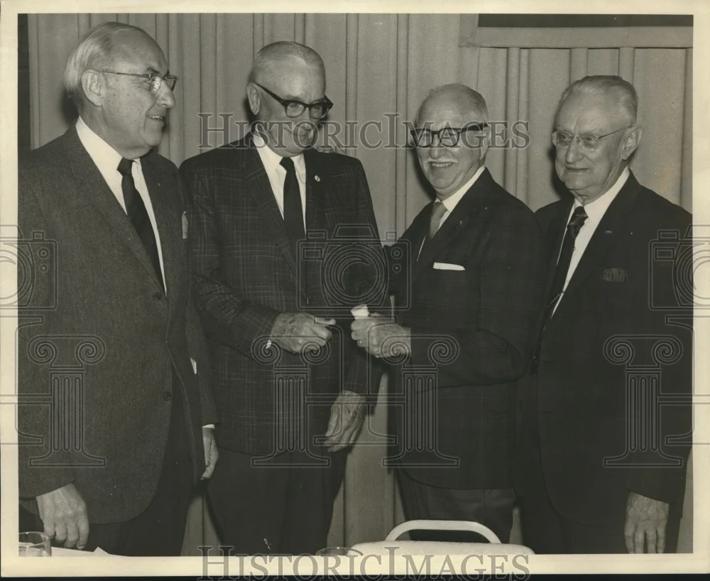 1969 Press Photo Dr. Samuel D. Gore. Sr. and et al of Tulane Dental Alumni