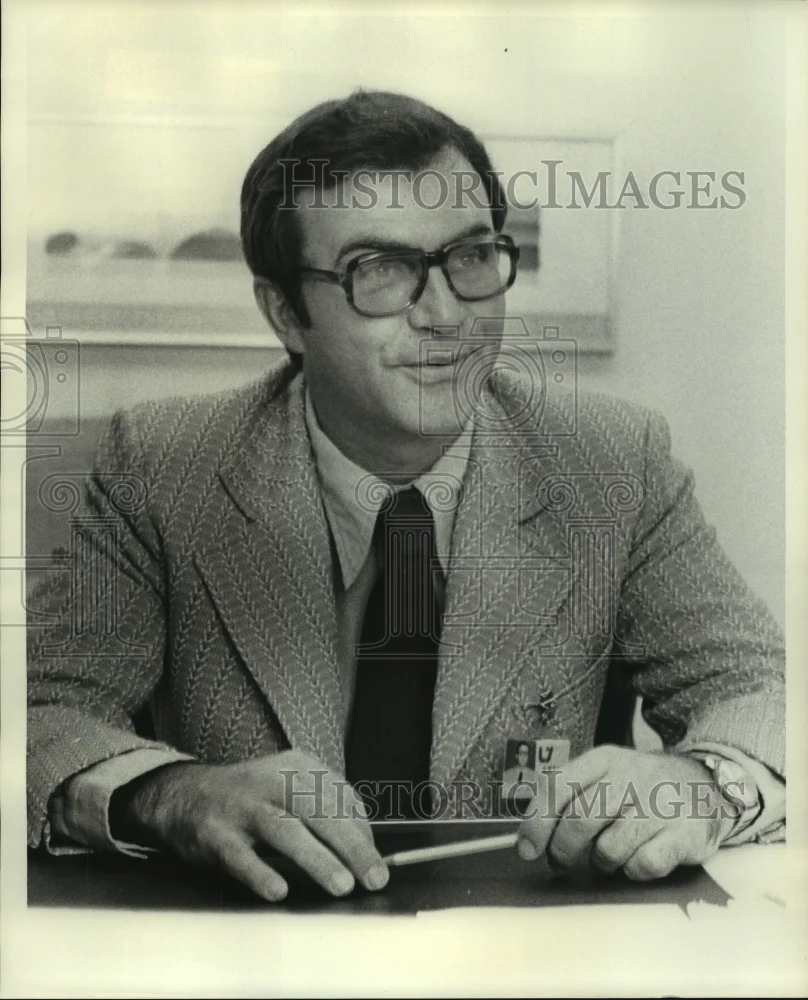 1976 Press Photo Neal Gunn - nob23214