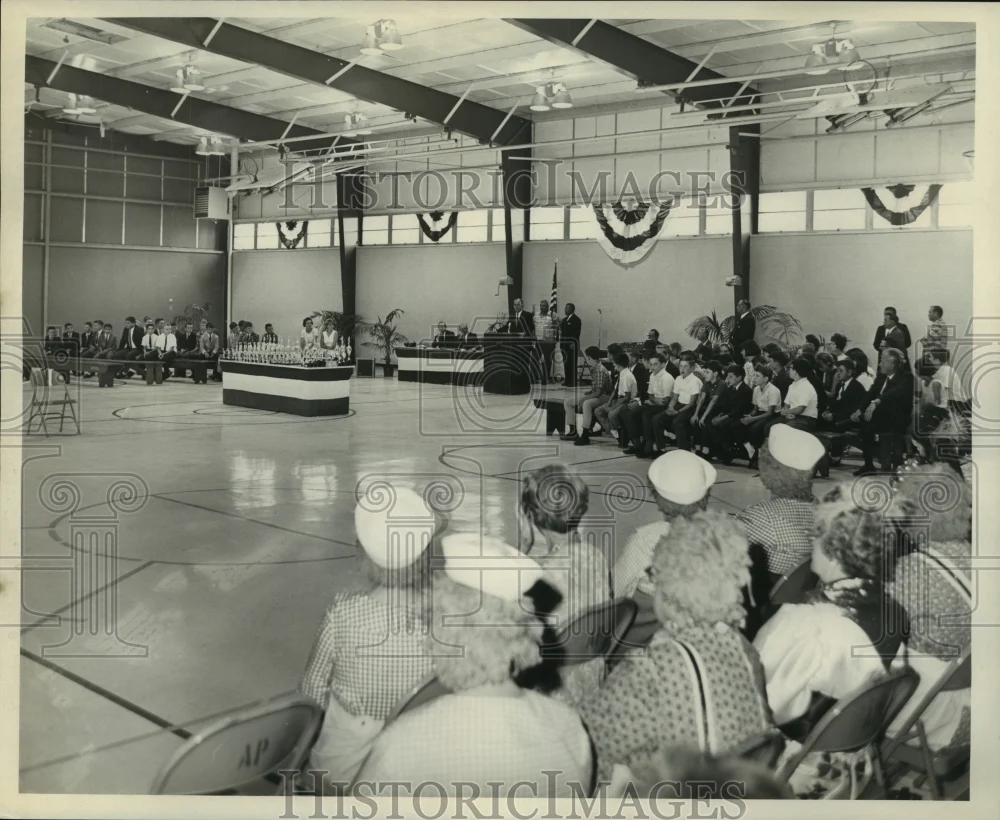 1967 Press Photo John J. Holtgrieve Gymnasium dedication, 6716 W. Metairie